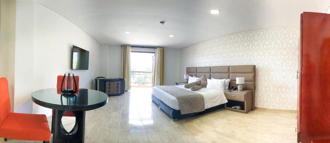 Hotel Majam'S Resort سان جيل المظهر الخارجي الصورة