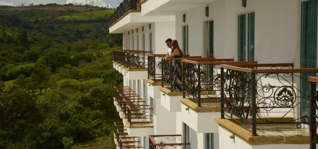 Hotel Majam'S Resort سان جيل المظهر الخارجي الصورة
